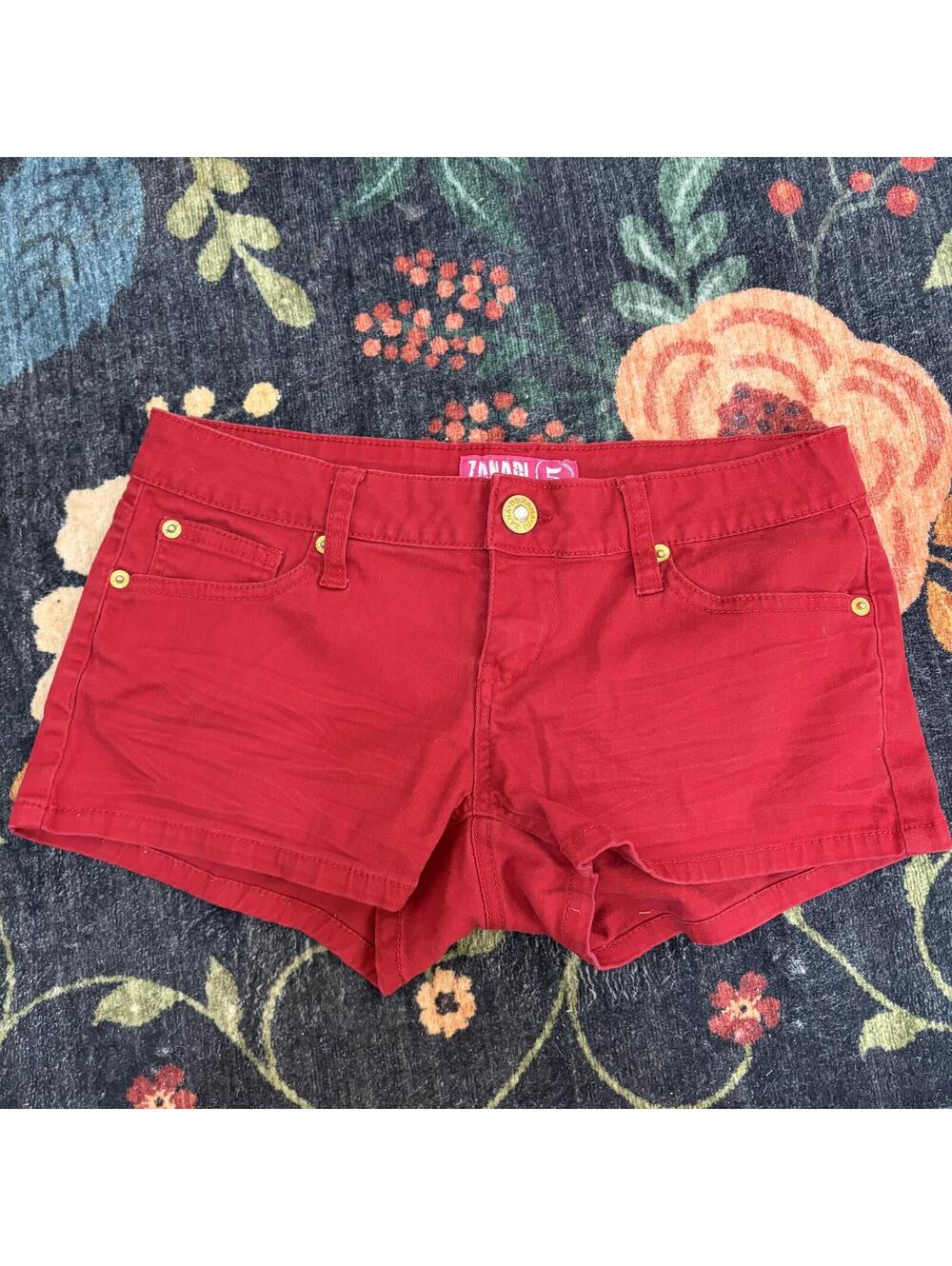 Dark Red Zanadi low-rise shorts sz 5 y2k